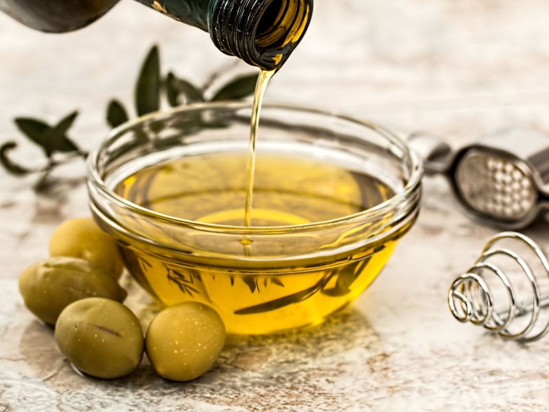 روغن زیتون برای سالمندان