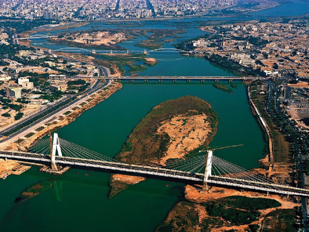 اهواز و پل هلی معروف آن