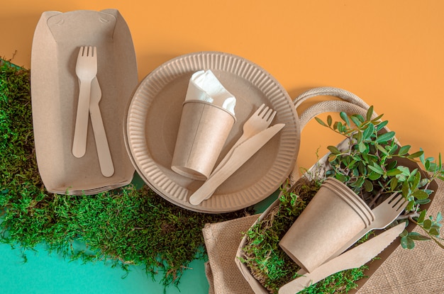 Free photo eco craft paper tableware