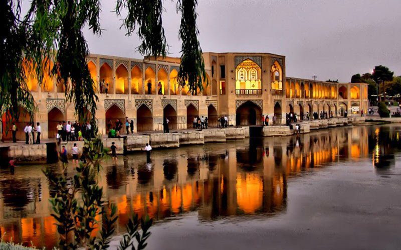بازدید از سی و سه پل اصفهان در نوروز