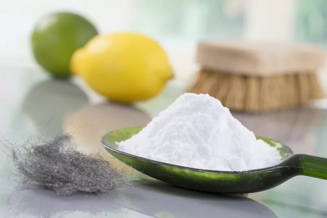 برای رفع بوی بد ماهی از جوش شیرین کمک بگیرید