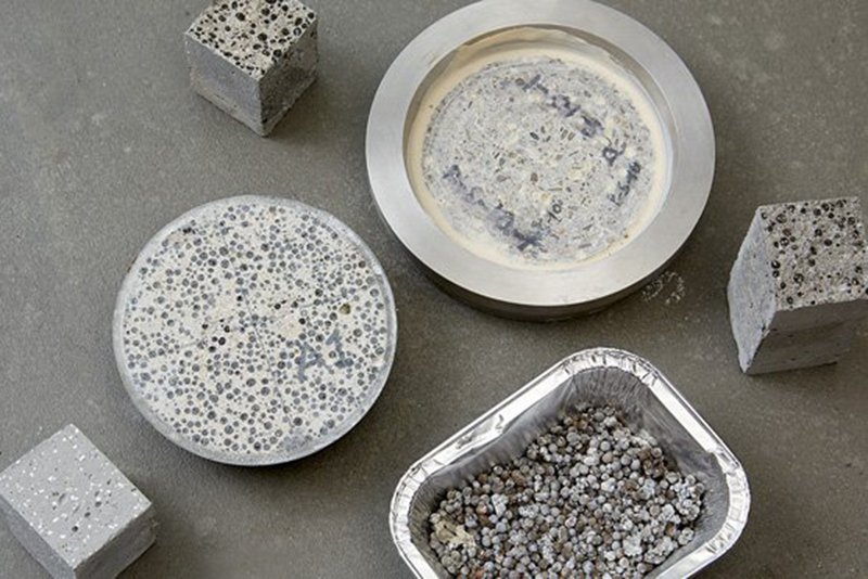 بتن خود ترمیم شونده (Self-healing Concrete)